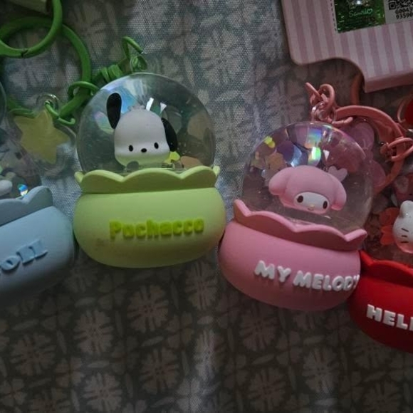 Sanrio Character Keychains Set - Picture 6 of 6